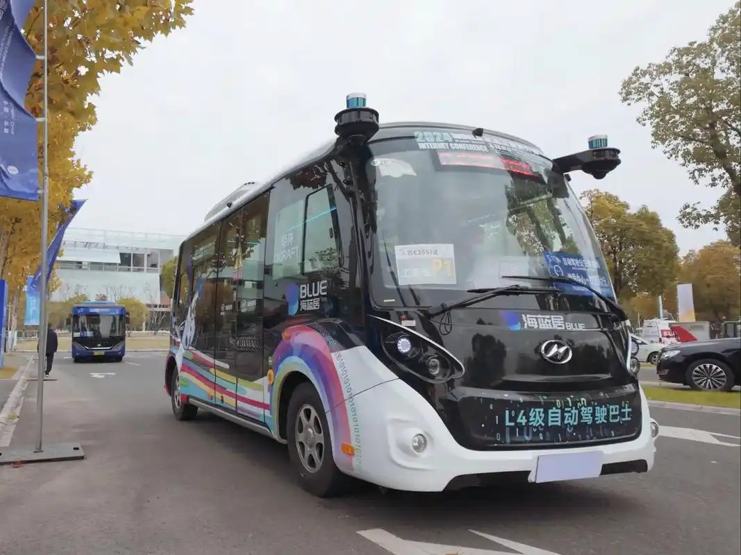 景区接驳智驾客车
