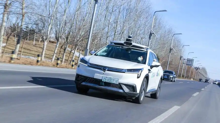 封闭道路无人轿车