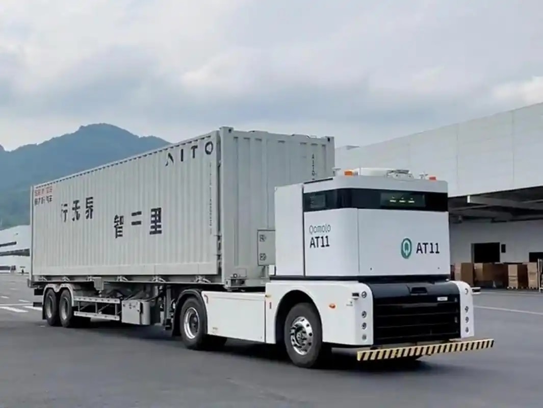 集装箱无人货车