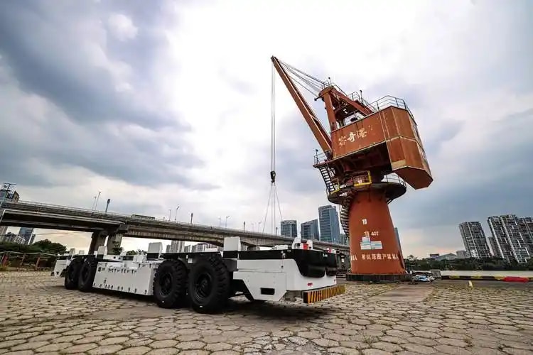 港区转运无人货车